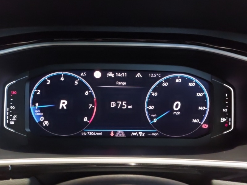 Used Volkswagen T-Roc 2025 for sale - 77024815: Photo 11