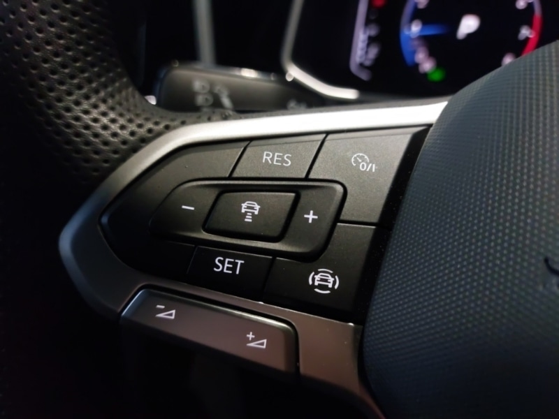 Used Volkswagen T-Roc 2025 for sale - 77024815: Photo 16