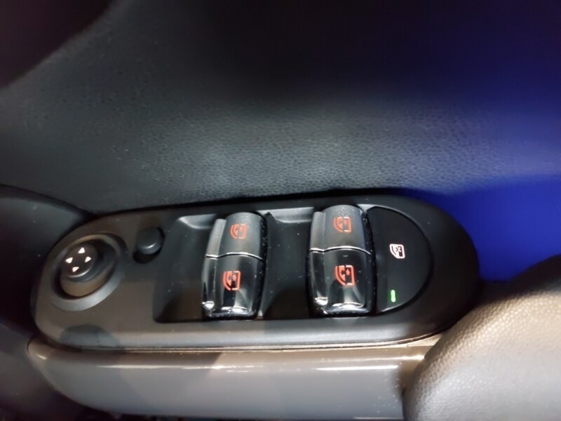 Used MINI Hatch 2019 for sale - 76696019: Photo 19