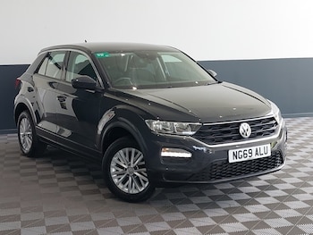 Used Volkswagen T-Roc 2020 for sale - 79038021: Photo