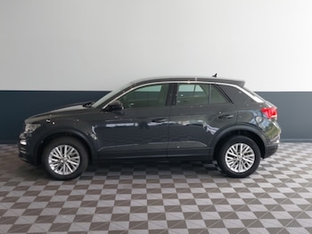 Used Volkswagen T-Roc 2020 for sale - 79038021: Photo