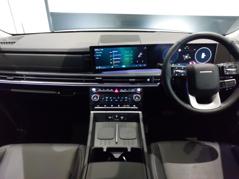 Used Hyundai Santa Fe 2025 for sale - 77540153: Photo 2