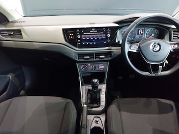 Used Volkswagen Polo 2018 for sale - 78945738: Photo