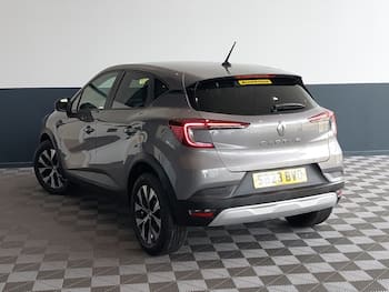 Used Renault Captur 2023 for sale - 79555496: Photo