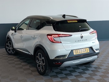Used Renault Captur 2023 for sale - 77818379: Photo