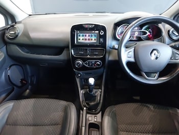 Used Renault Clio 2018 for sale - 78503312: Photo
