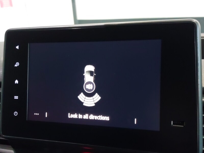 Used Renault Trafic 2024 for sale - 77682619: Photo 11