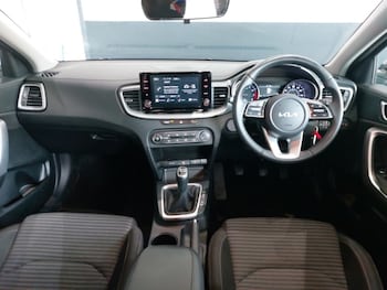 Used Kia XCeed 2023 for sale - 79243482: Photo