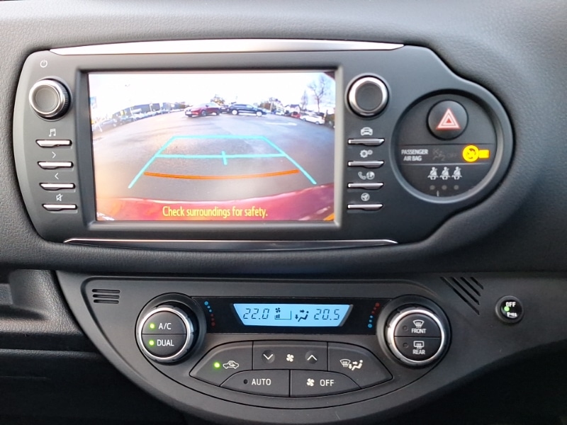 Used Toyota Yaris 2018 for sale - 76978423: Photo 11