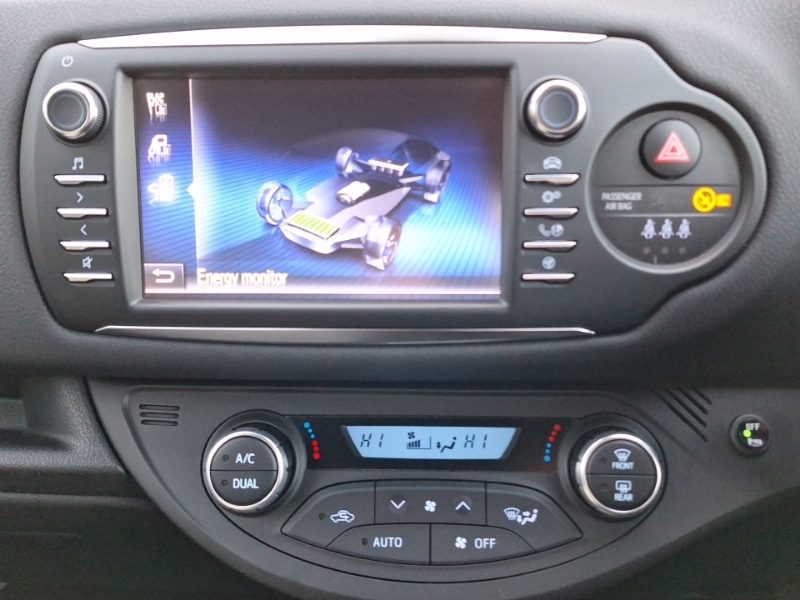 Used Toyota Yaris 2018 for sale - 76978423: Photo 16