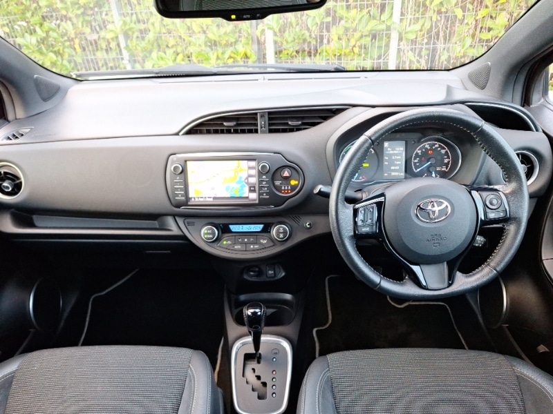 Used Toyota Yaris 2018 for sale - 76978423: Photo 2
