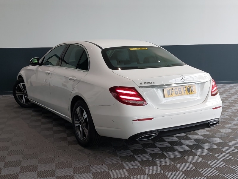Used Mercedes-Benz E Class 2018 for sale - 78178677: Photo 3