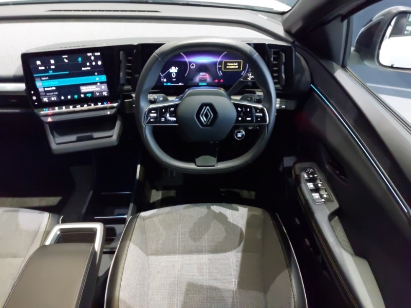 Used Renault Megane E Tech 2024 for sale - 77410315: Photo 7