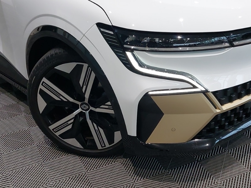 Used Renault Megane E Tech 2024 for sale - 77410315: Photo 9