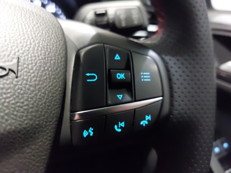 Used Ford Focus 2023 for sale - 76842722: Photo 18