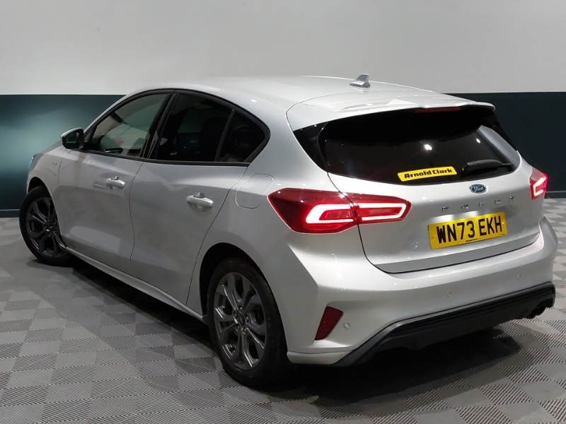 Used Ford Focus 2023 for sale - 76842722: Photo 3