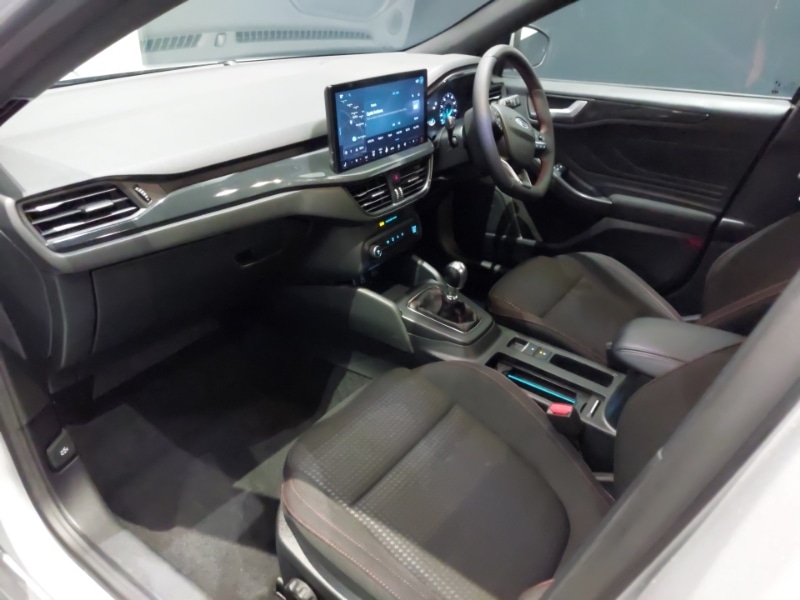 Used Ford Focus 2023 for sale - 76842722: Photo 5