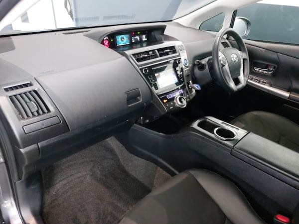 Used Toyota Prius+ 2019 for sale - 76244181: Photo 5