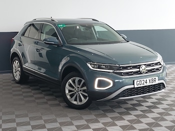 Used Volkswagen T-Roc 2024 for sale - 79569931: Photo