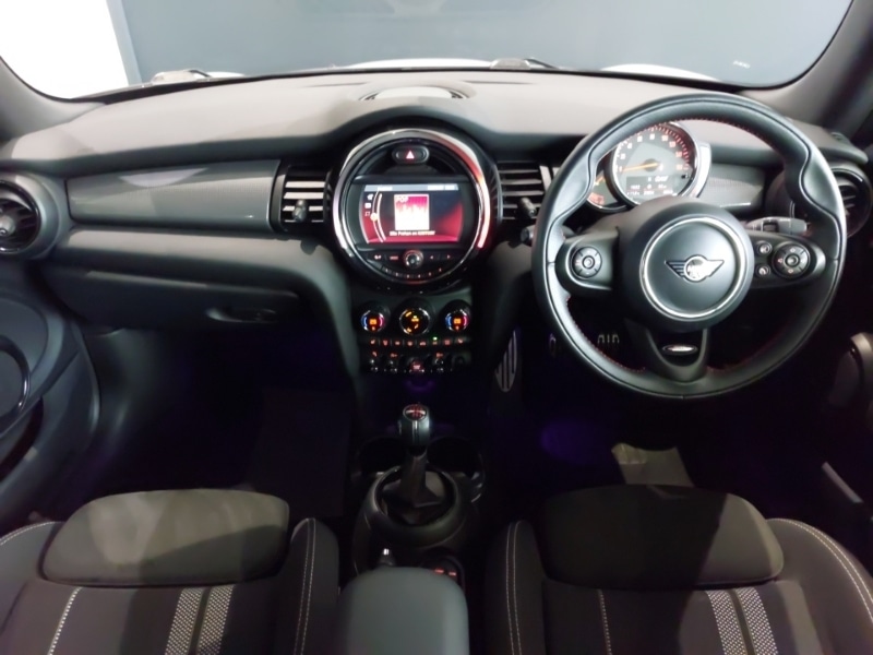 Used MINI Convertible 2019 for sale - 76970417: Photo 2