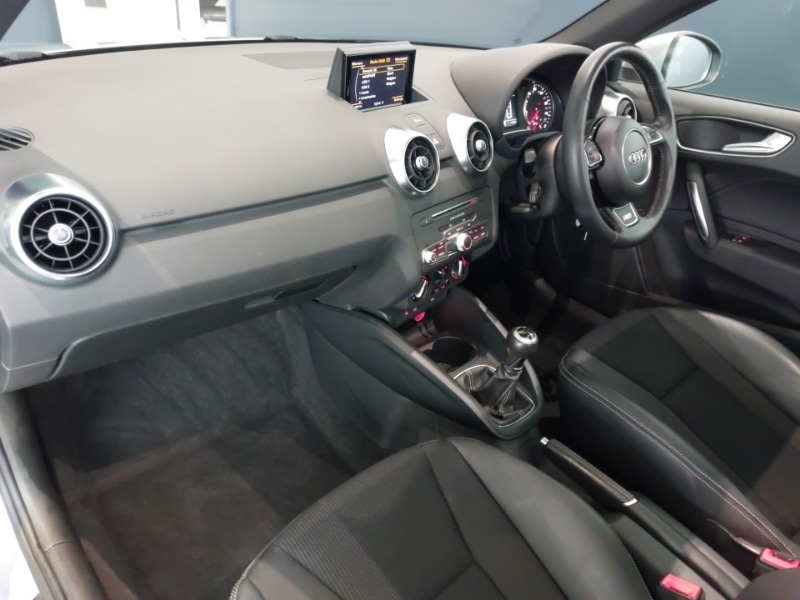 Used Audi A1 2018 for sale - 76160360: Photo 5