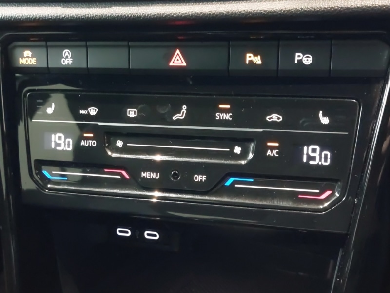 Used Volkswagen T-Roc 2022 for sale - 76166132: Photo 18