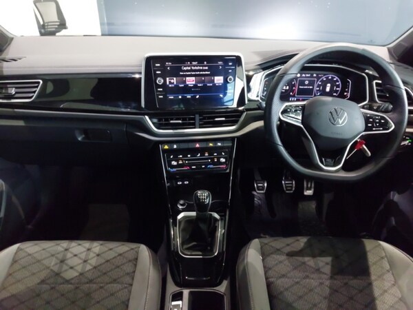 Used Volkswagen T-Roc 2022 for sale - 76166132: Photo 2