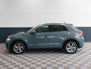 Used Volkswagen T-Roc 2022 for sale - 76166132: Photo