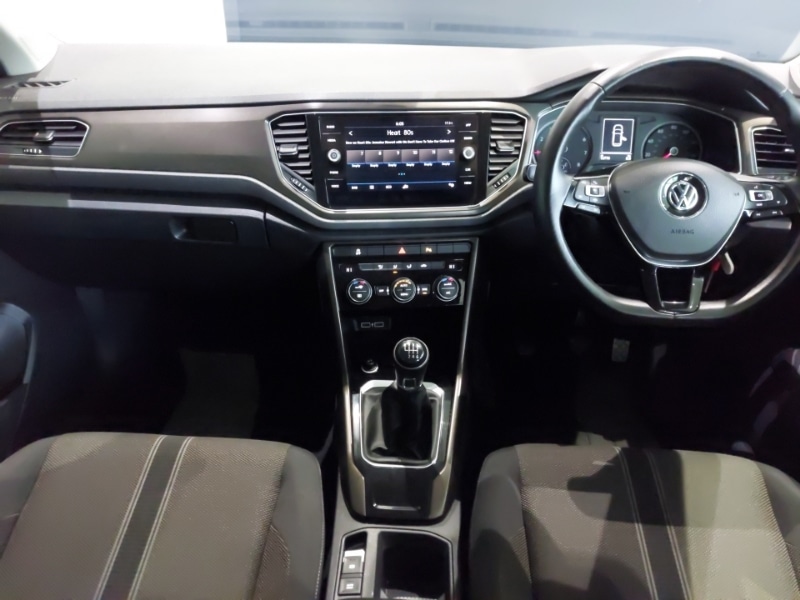Used Volkswagen T-Roc 2018 for sale - 76498345: Photo 2