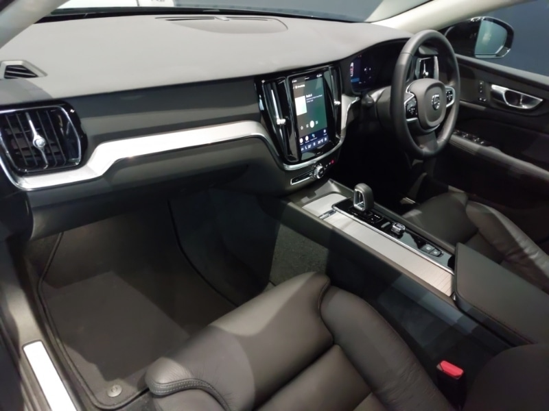 Used Volvo V60 2025 for sale - 77448872: Photo 5