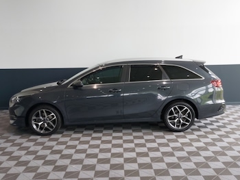 Used Kia Ceed 2023 for sale - 78489778: Photo