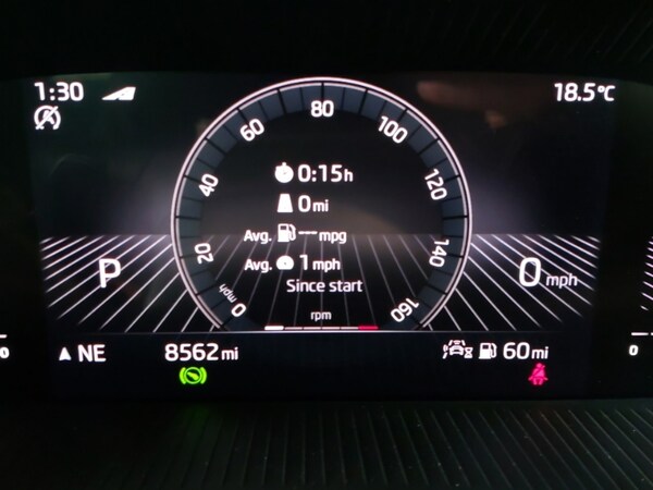Used Skoda Karoq 2023 for sale - 76335976: Photo 13