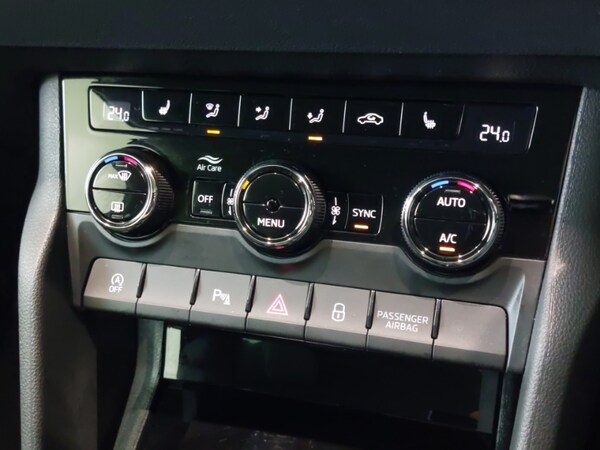 Used Skoda Karoq 2023 for sale - 76335976: Photo 17