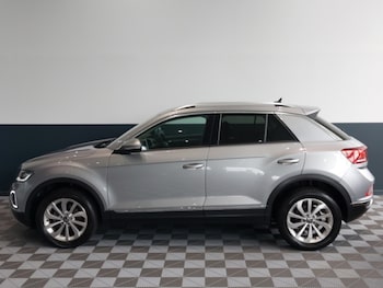 Used Volkswagen T-Roc 2024 for sale - 75289800: Photo