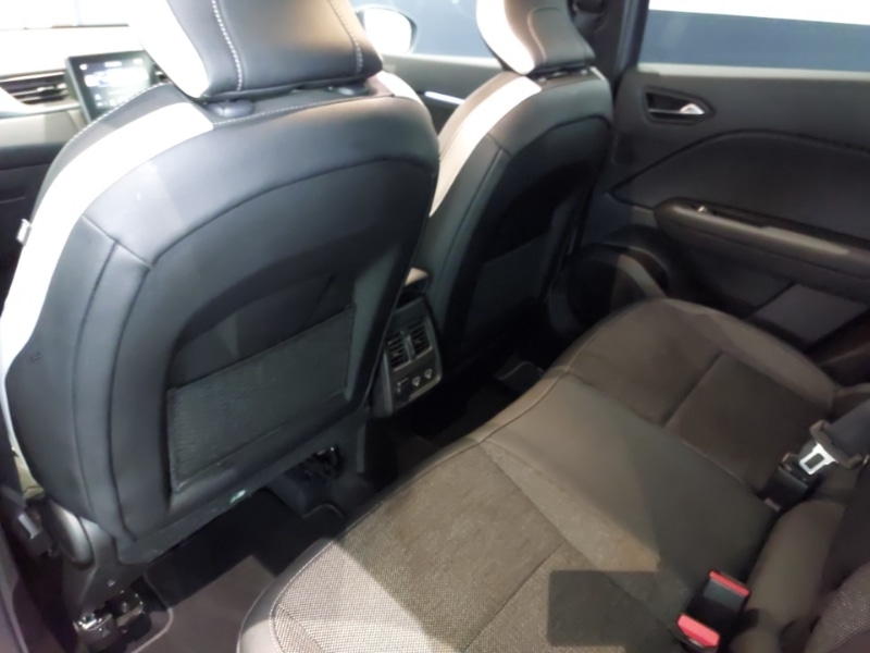 Used Renault Captur 2023 for sale - 76696027: Photo 6
