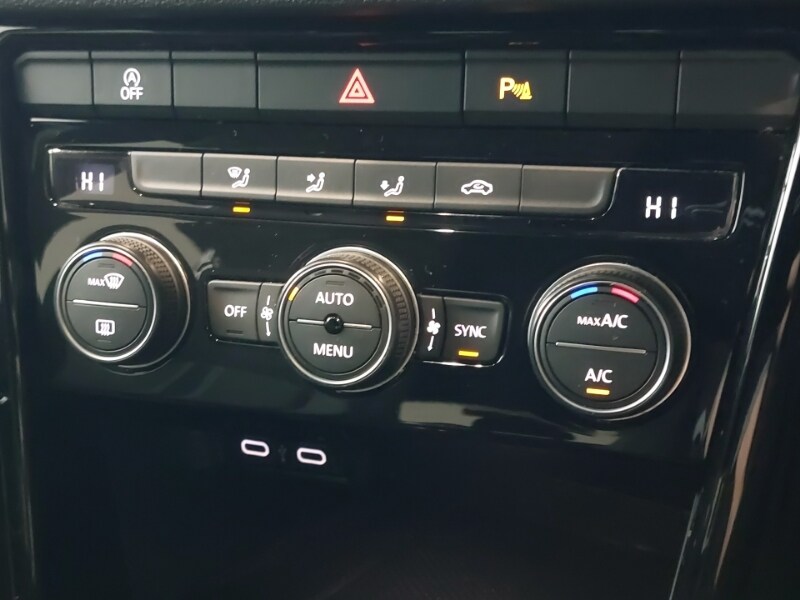 Used Volkswagen T-Roc 2021 for sale - 77544441: Photo 17