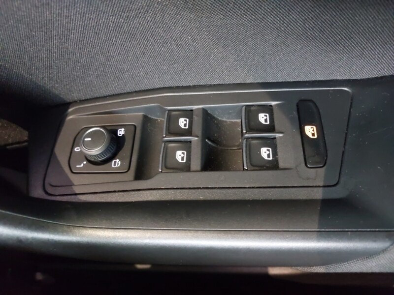 Used Volkswagen T-Roc 2021 for sale - 77544441: Photo 19