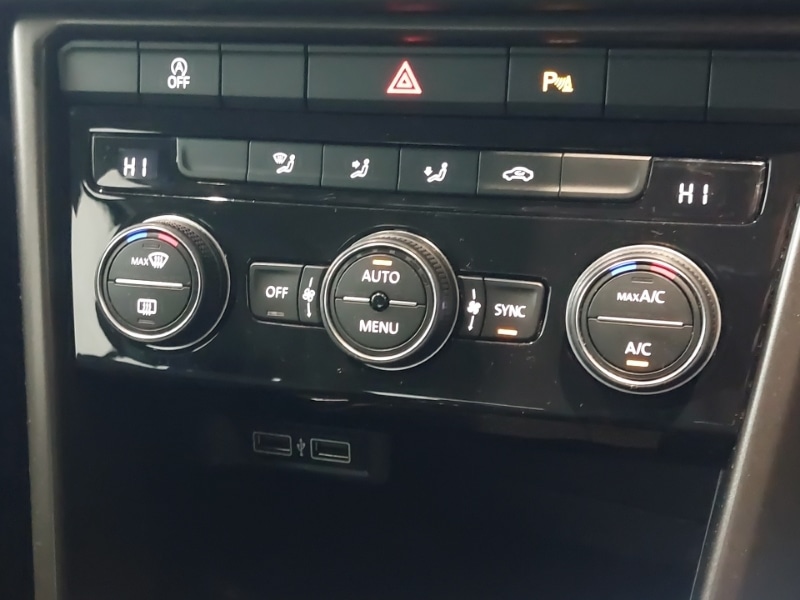 Used Volkswagen T-Roc 2018 for sale - 76614065: Photo 16