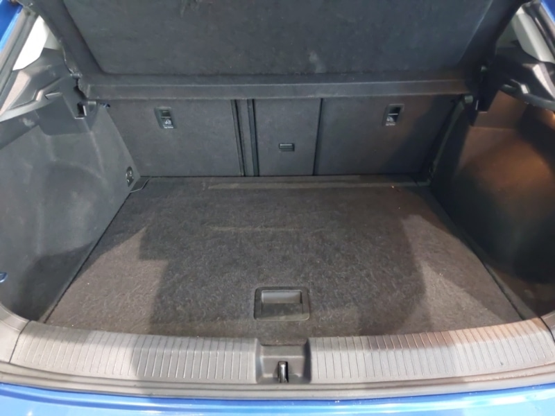 Used Volkswagen T-Roc 2018 for sale - 76614065: Photo 8