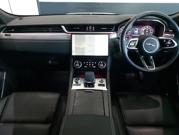 Used Jaguar F-Pace 2024 for sale - 79489540: Photo