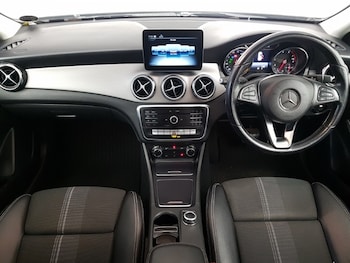 Used Mercedes-Benz GLA 2019 for sale - 77325257: Photo