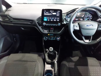 Used Ford Fiesta 2019 for sale - 76301841: Photo 2