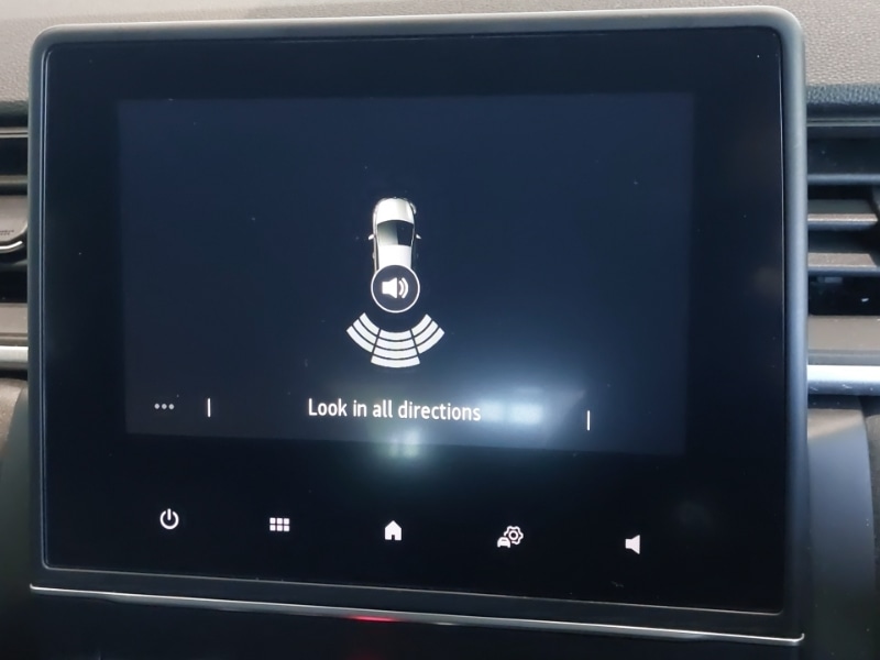 Used Renault Captur 2023 for sale - 78085430: Photo 11