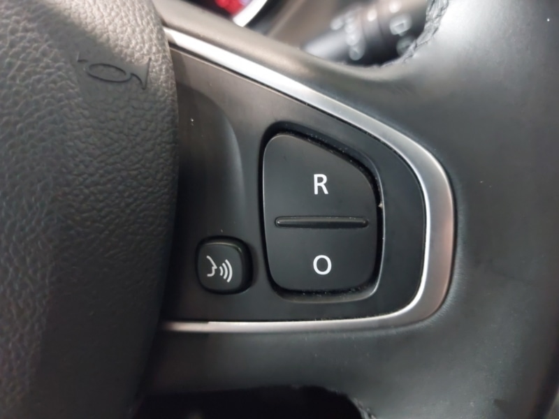 Used Renault Captur 2017 for sale - 77847322: Photo 15