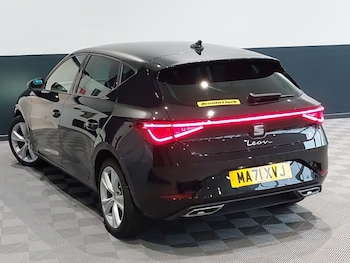 Used SEAT Leon 2021 for sale - 76321403: Photo