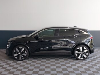 Used Renault Megane E Tech 2023 for sale - 75976580: Photo