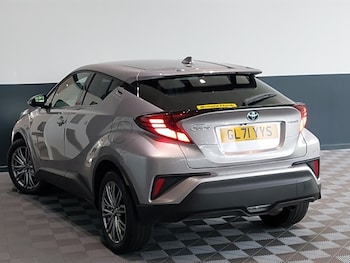 Used Toyota C-HR 2022 for sale - 76195639: Photo