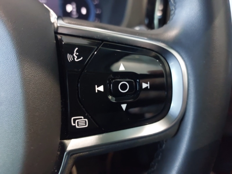 Used Volvo XC60 2023 for sale - 77073619: Photo 15