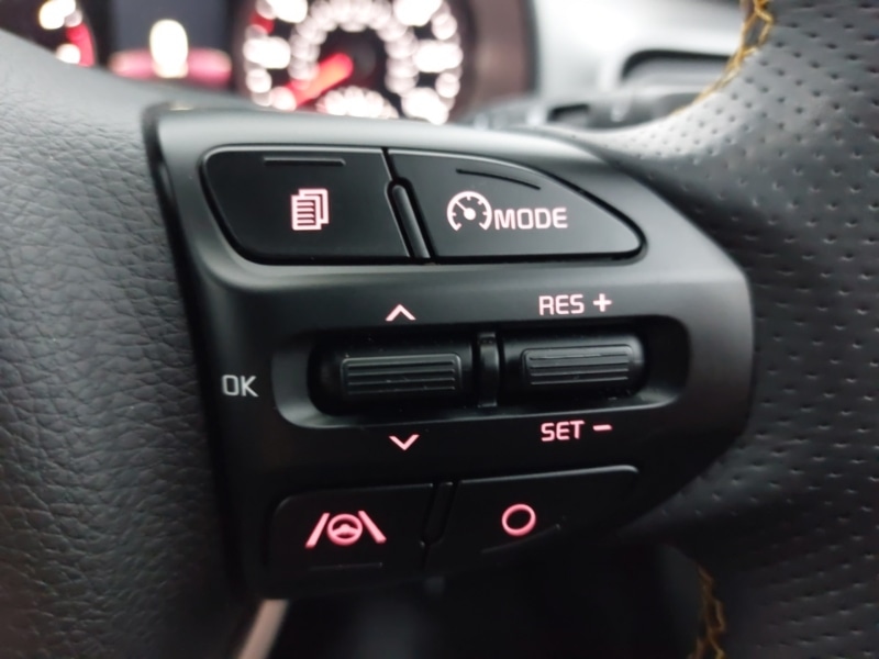 Used Kia Stonic 2023 for sale - 77366650: Photo 15