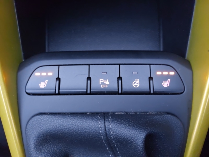 Used Kia Stonic 2023 for sale - 77366650: Photo 16